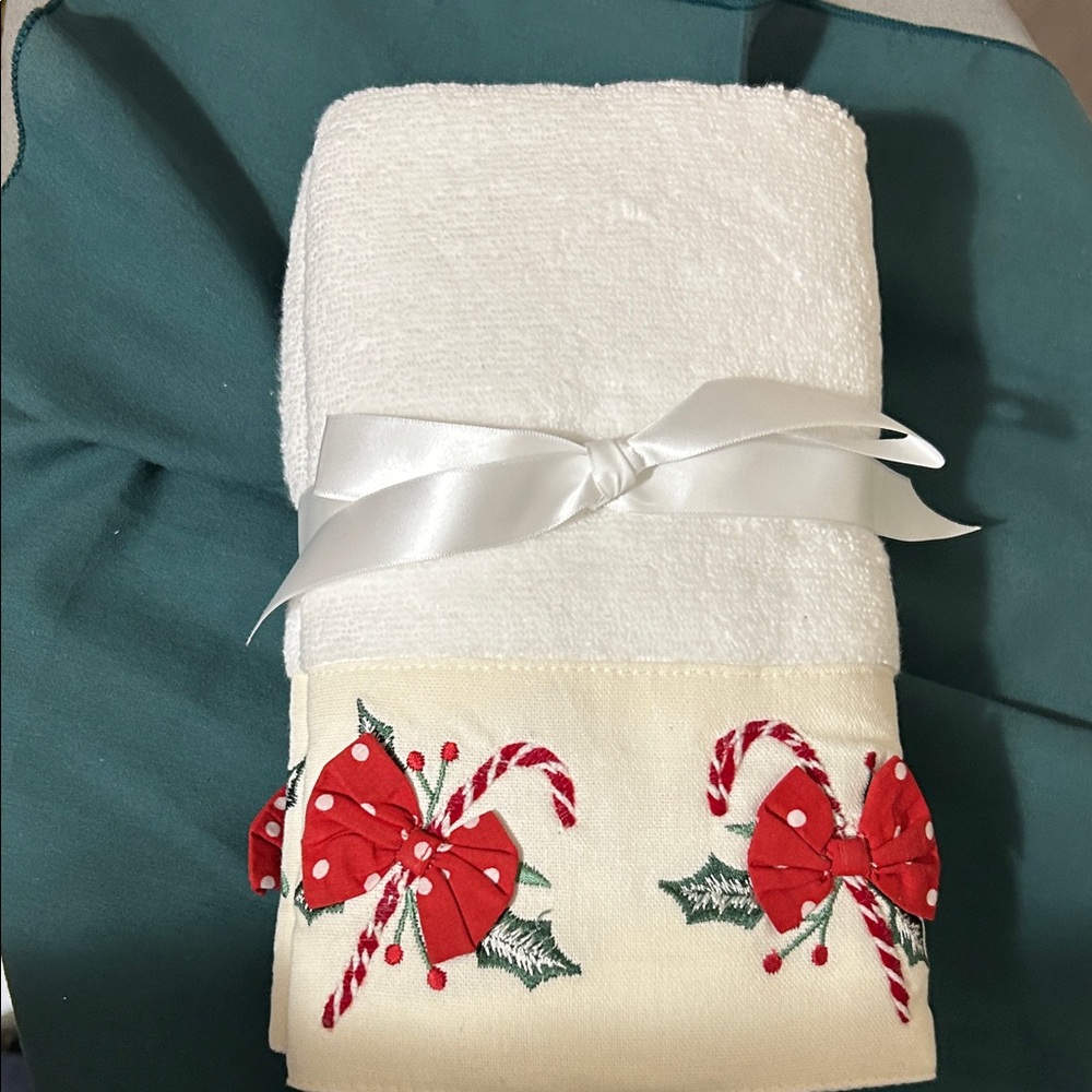 Festive White Towels with Red Bow Design. Set of two.